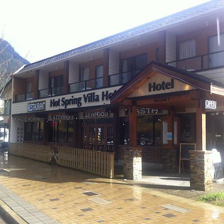 Spring Villa Hotel Harrison Hot Springs Εξωτερικό φωτογραφία