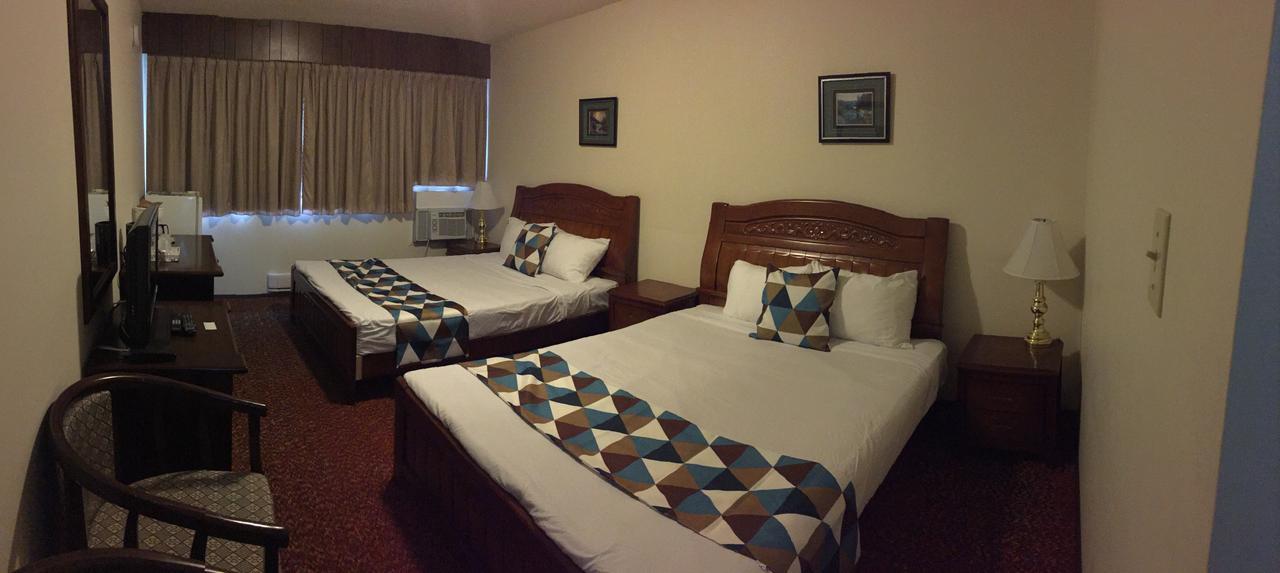 Spring Villa Hotel Harrison Hot Springs Εξωτερικό φωτογραφία