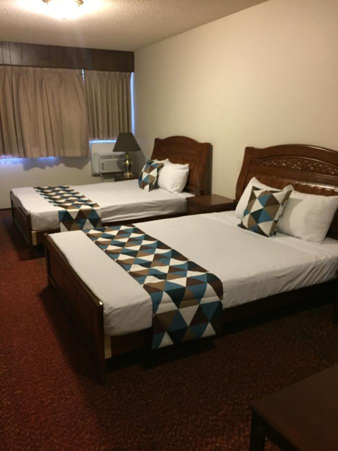 Spring Villa Hotel Harrison Hot Springs Εξωτερικό φωτογραφία