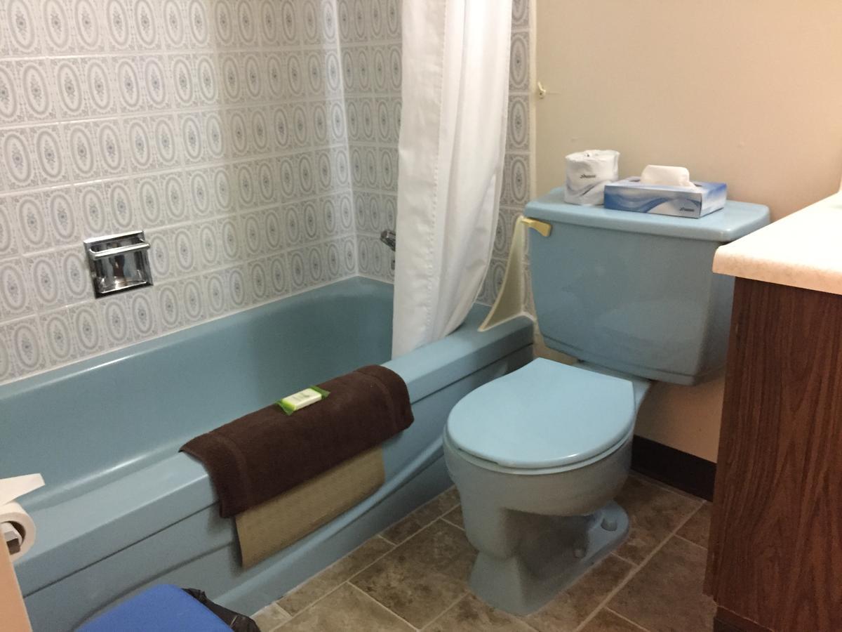 Spring Villa Hotel Harrison Hot Springs Εξωτερικό φωτογραφία