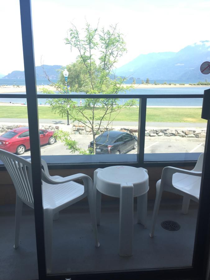 Spring Villa Hotel Harrison Hot Springs Εξωτερικό φωτογραφία