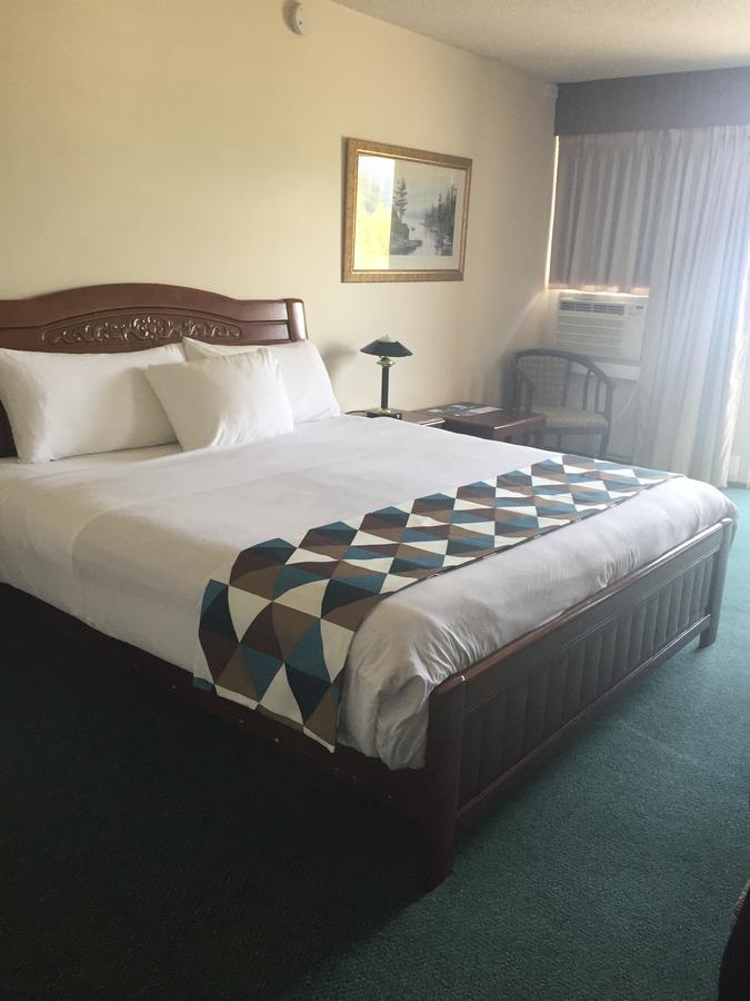 Spring Villa Hotel Harrison Hot Springs Εξωτερικό φωτογραφία