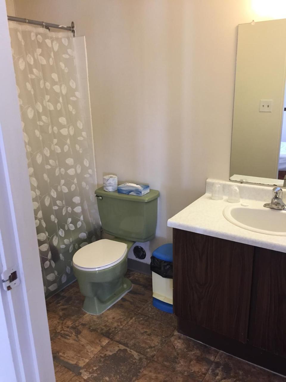 Spring Villa Hotel Harrison Hot Springs Εξωτερικό φωτογραφία