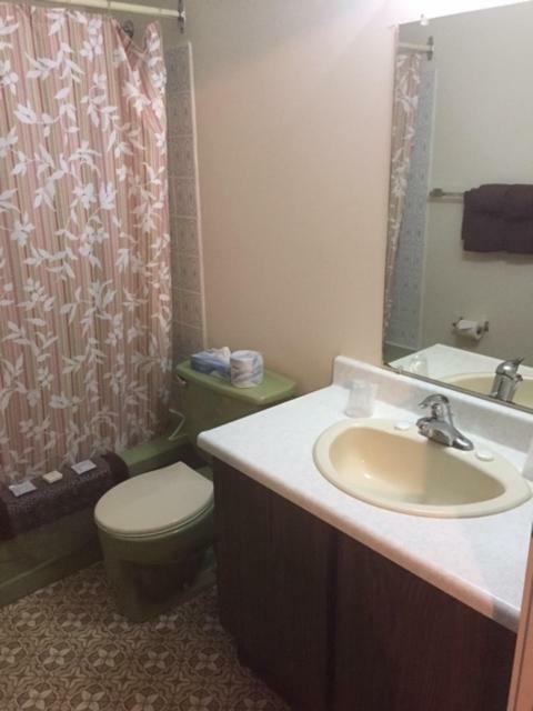 Spring Villa Hotel Harrison Hot Springs Εξωτερικό φωτογραφία